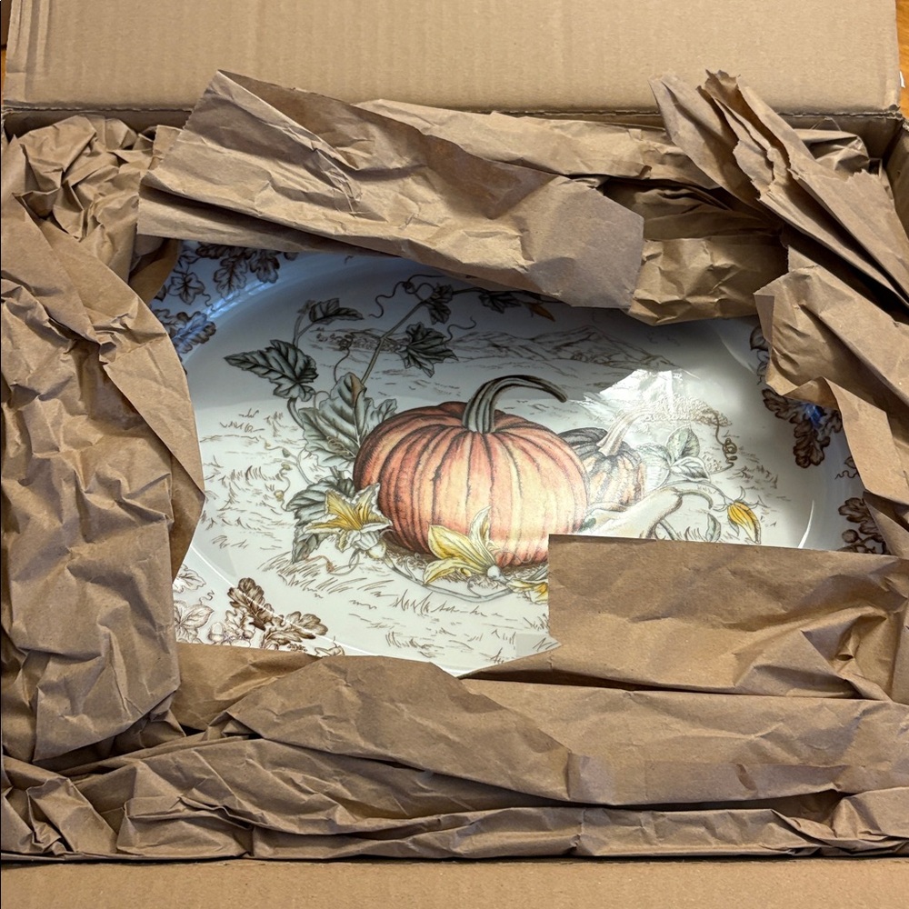 Plymouth Pumpkin Platter 15 3/4" x 12 1/2" - Picture 2 of 2
